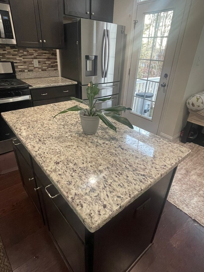 Building Photo - 10516 Seneca Falls Pl