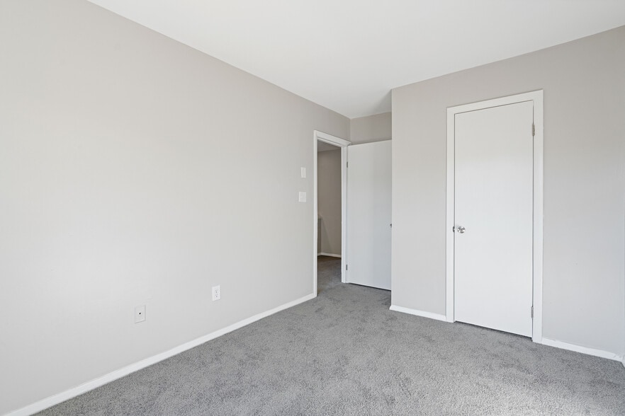 Building Photo - 405 Harbour North Dr