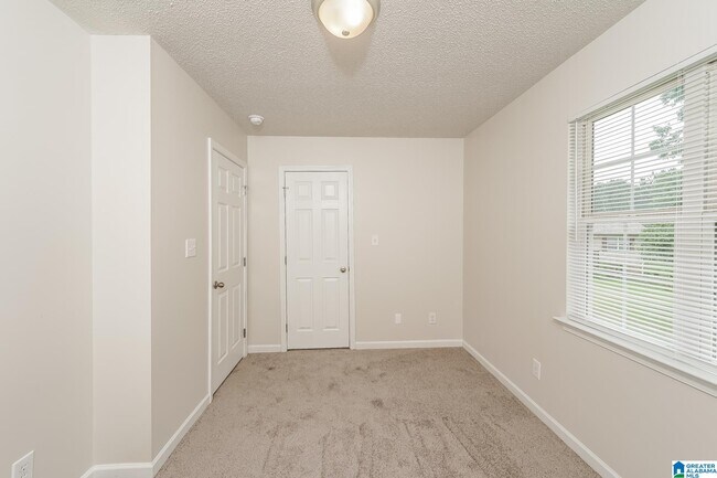 Building Photo - 30 Sunset Cir