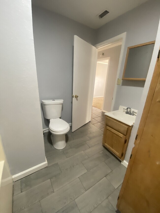 Building Photo - 23601 State Hwy 64