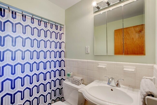 Building Photo - 1 Wyman St