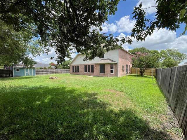 Building Photo - 741 Willow Crest Dr
