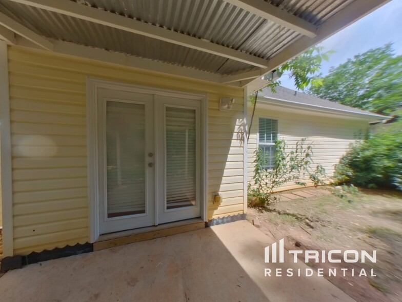 Building Photo - 170 Oak Hill Dr