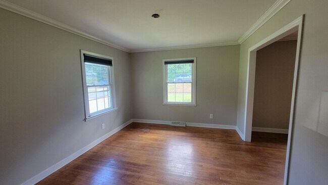 Building Photo - Exclusively Offered By Muse Realty, LLC
