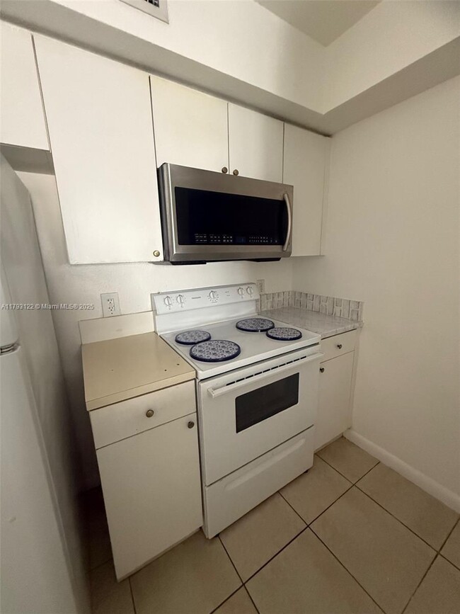Building Photo - 15410 SW 284th St