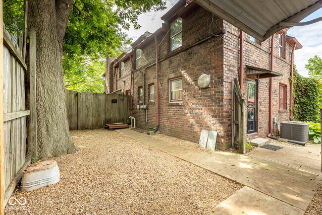 Building Photo - 3605 Hemlock Ave