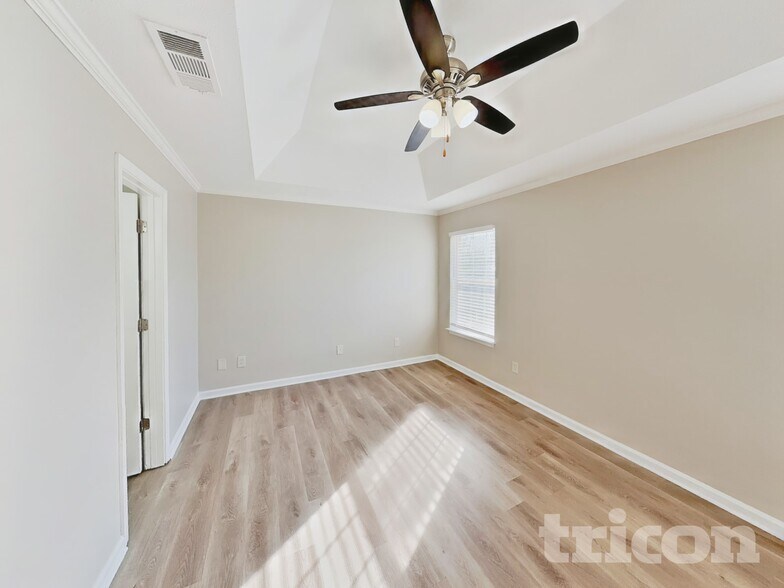 Building Photo - 673 Mable Dr