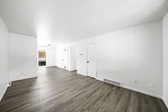 Building Photo - 4707 Fishcreek Rd
