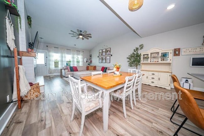 Building Photo - 5008 Cedar Brush Ct
