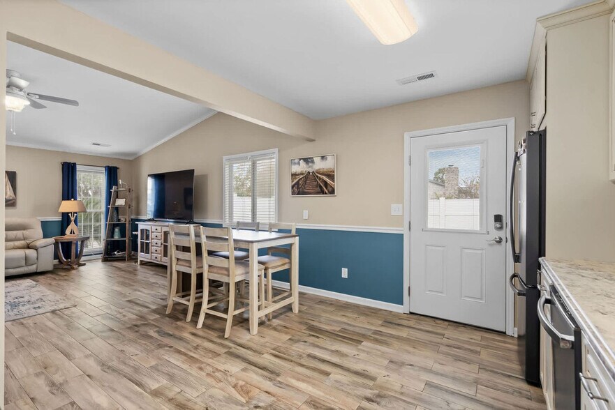 Building Photo - 30A Indian Oak Ln