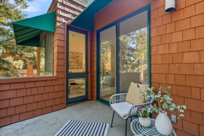 Building Photo - 4250 El Camino Real