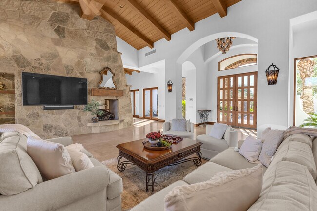 Building Photo - 83054 S Bay Dr