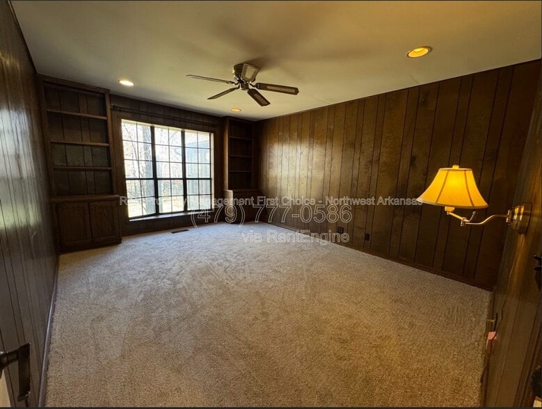 Building Photo - 23 N Howard Pl