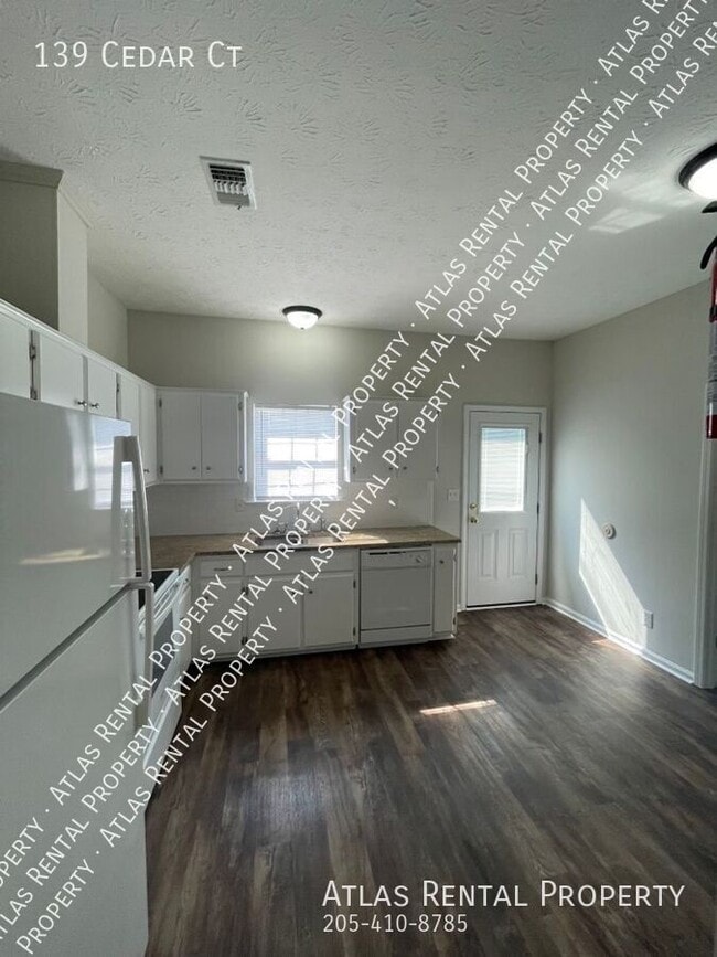 Building Photo - 139 Cedar Ct