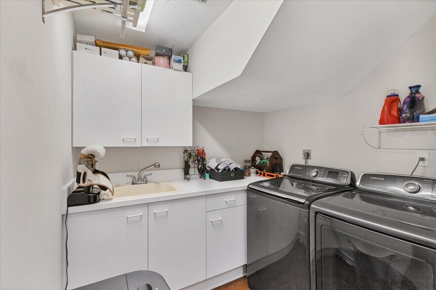 Building Photo - 1711 Starling Dr