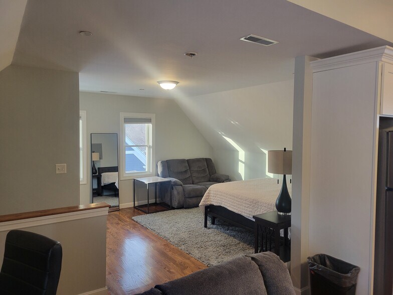 Building Photo - 20 Commonwealth Ave