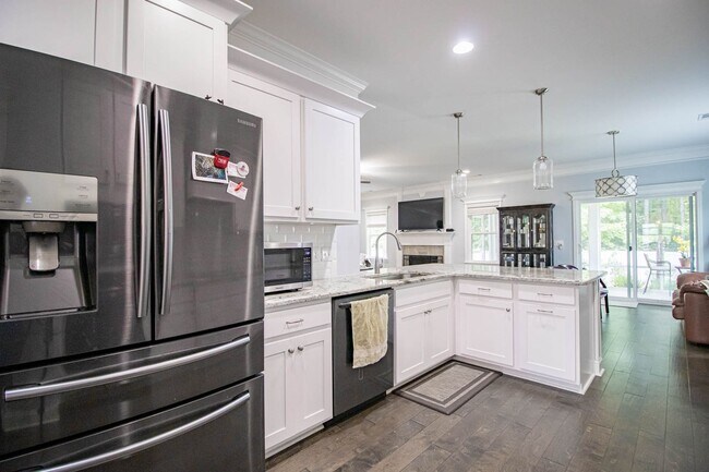 Building Photo - Savannah Quarters furnished Rental