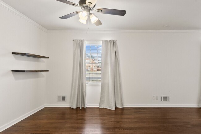 Building Photo - Idlewood Ranch Home Available Now - Massive Fenced Backyard