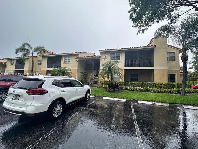 Building Photo - 1243 SW 46th Ave