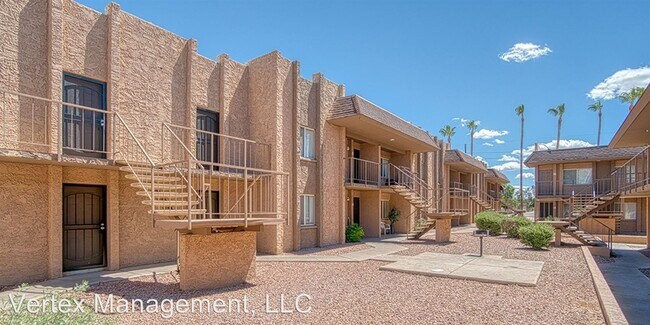 Building Photo - 2 br, 1 bath Apartment - 6112 N. 67th Avenue