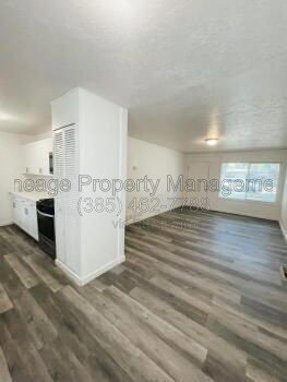 Building Photo - 1054 W 1520 N