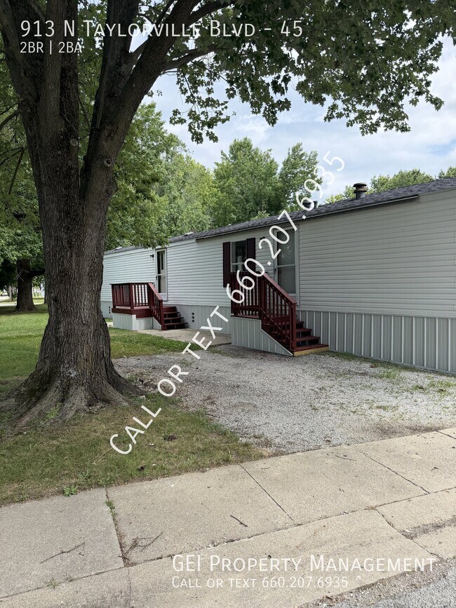 Building Photo - 913 N Taylorville Blvd