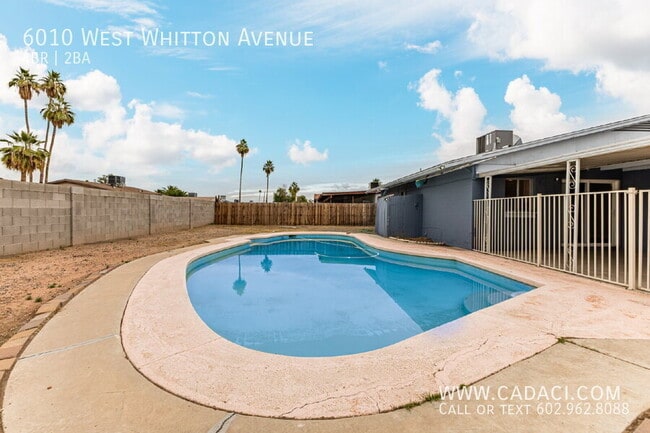 Building Photo - 6010 W Whitton Ave