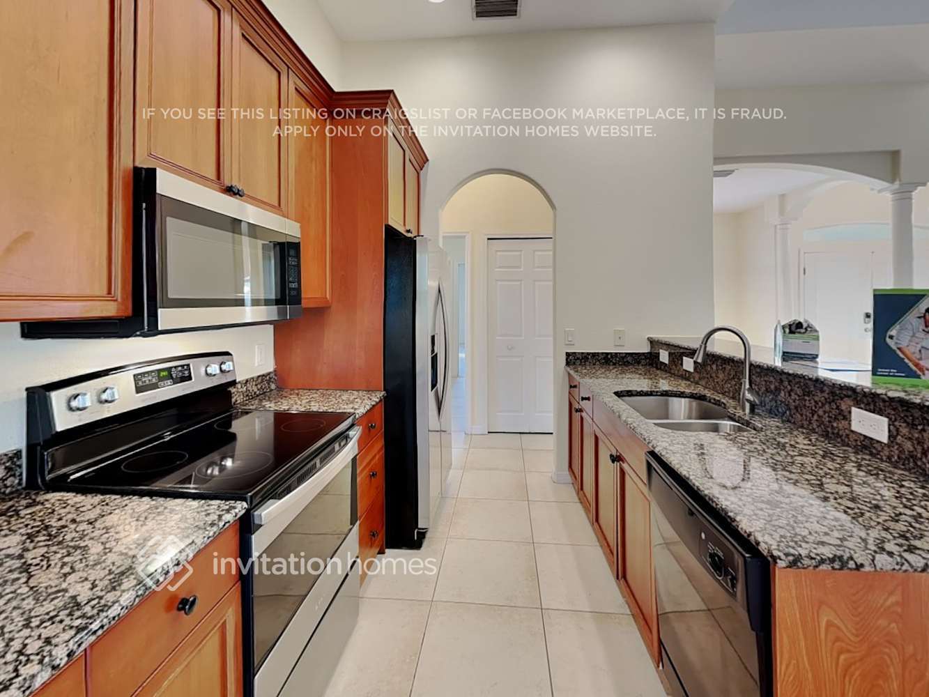 Building Photo - 3025 Dalhart Ave