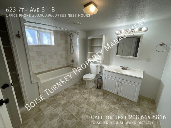 Building Photo - 623 7th Ave S