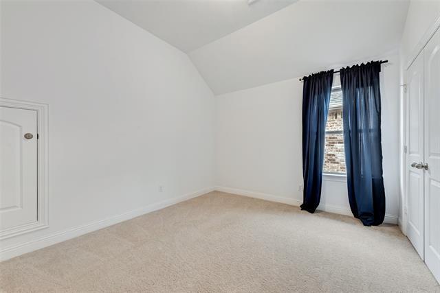 Building Photo - 1027 Huckleberry St