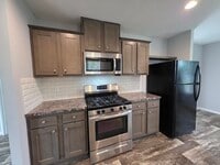 Building Photo - 11 Cardinal Hill Dr