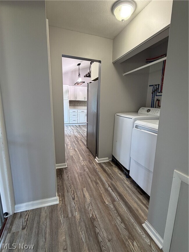 Building Photo - 13187 Yager Dr