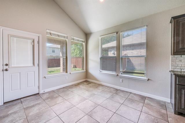 Building Photo - 713 Redding Dr