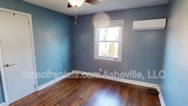 Building Photo - 653 Long Shoals Rd