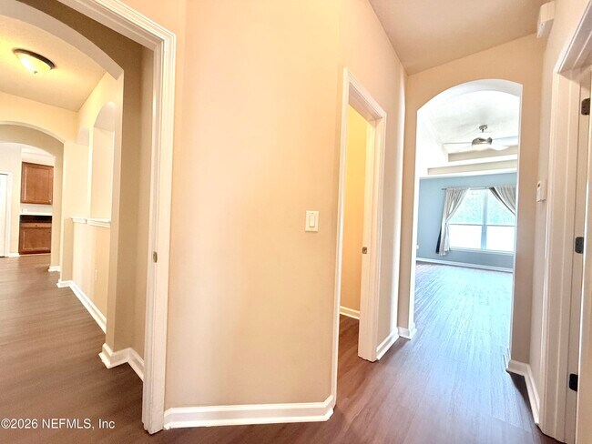 Building Photo - 659 Candlebark Dr