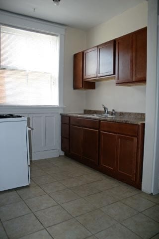 Kitchen - 6516 Berthold Ave
