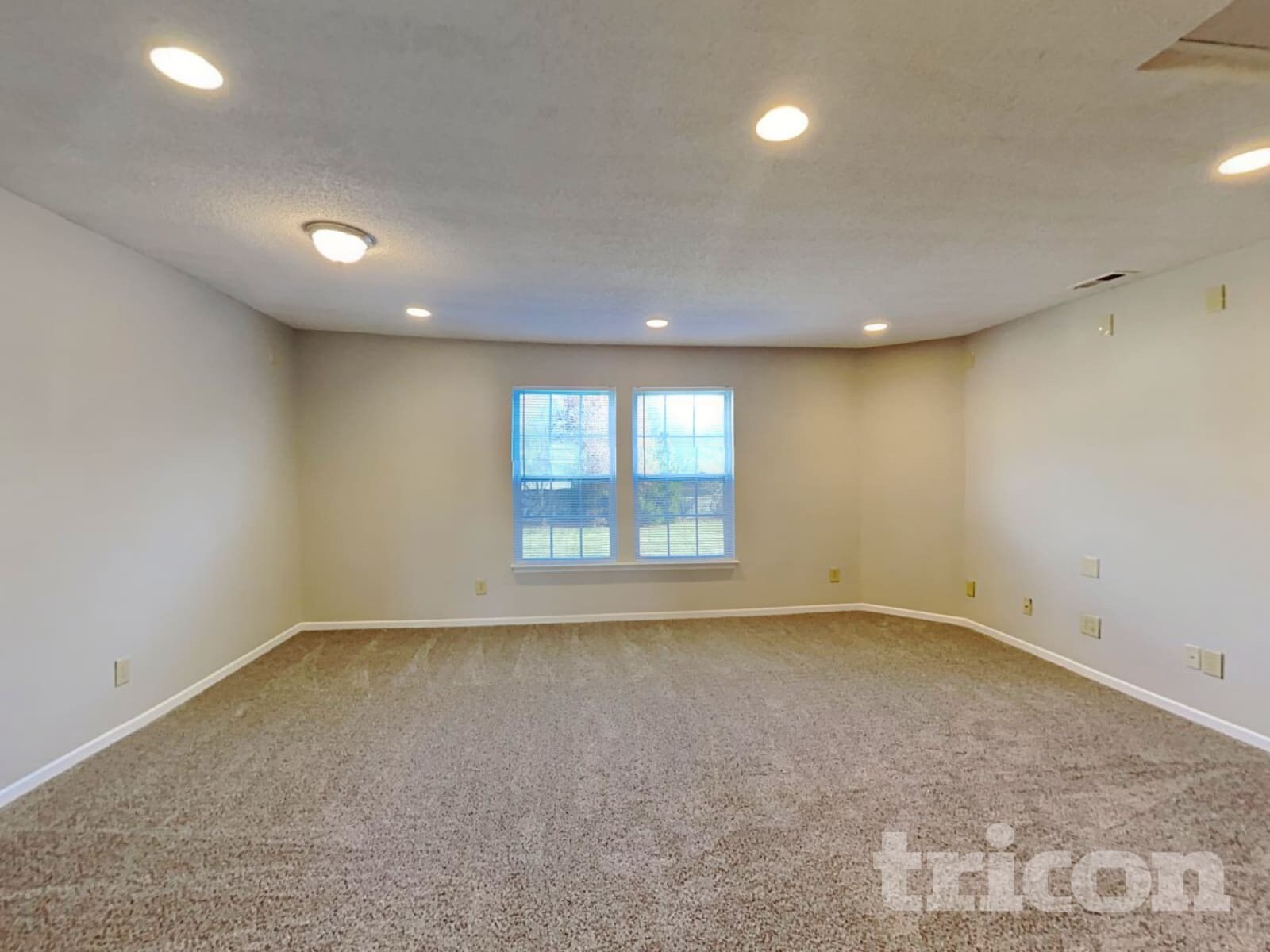 Building Photo - 6219 Monteo Ln