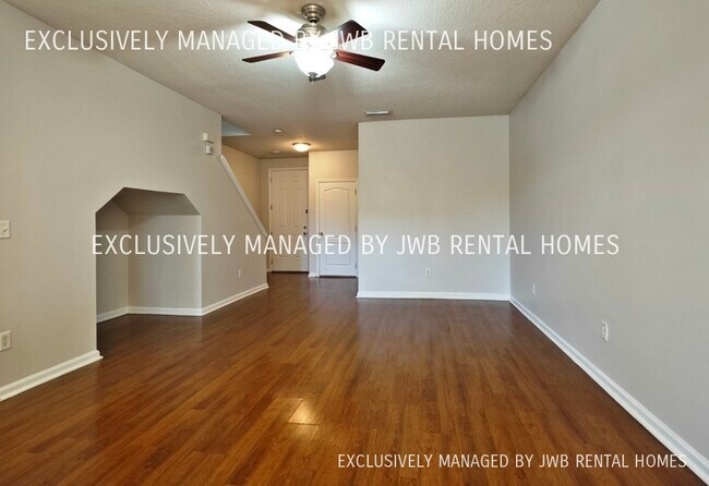 Building Photo - 2394 Sunset Bluff Dr