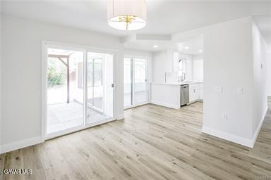 Building Photo - 38210 La Loma Ave
