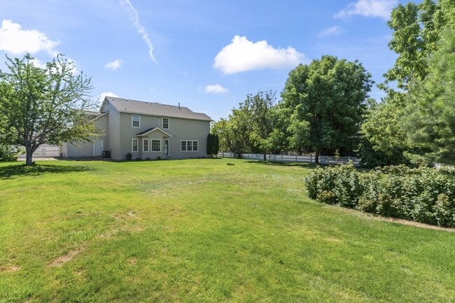 Building Photo - 15081 Widgeon Ave