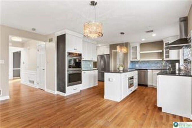 Building Photo - 8348 Pheasant Run