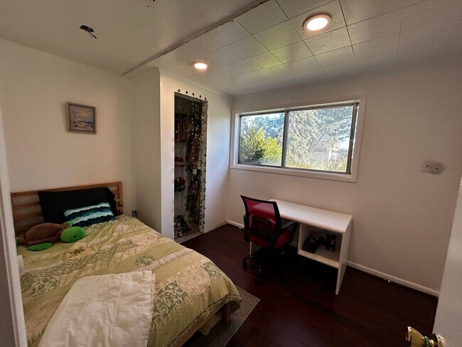 Building Photo - Price Reduced! Beautiful Home For Rent In ...