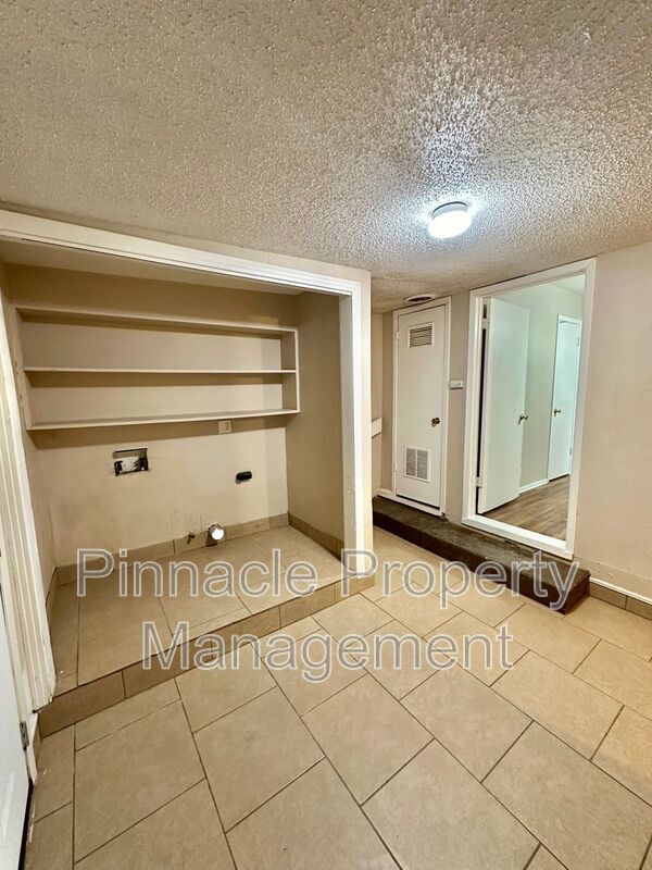 Building Photo - 2701 Raney St