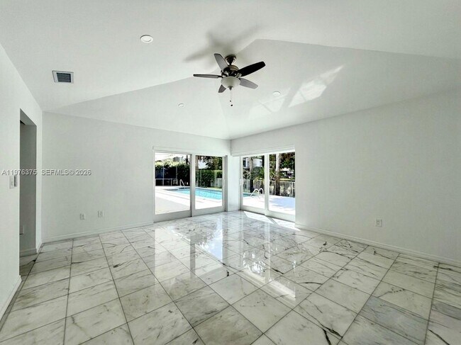 Building Photo - 4934 NW 94th Doral Pl