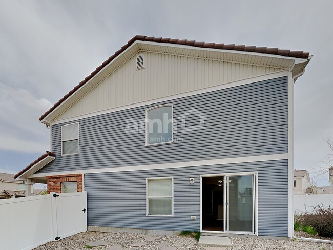 Building Photo - 5193 Cathay Ct