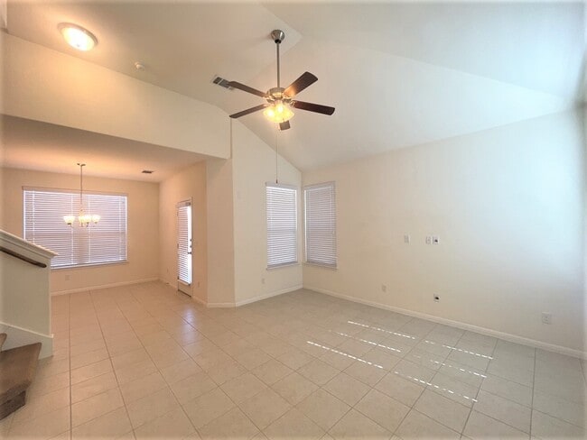 Building Photo - 153 Pine Island Ln