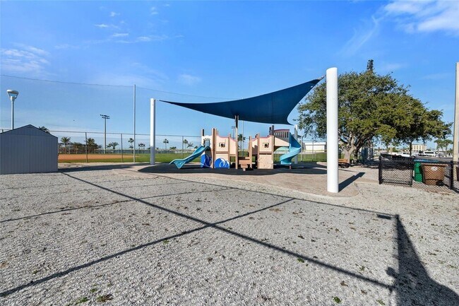 Building Photo - 240 Medallion Blvd