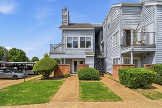 Building Photo - 1802 E 66th Pl