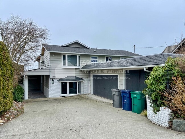Building Photo - 4 br, 2 bath House - 1002 43rd St NW -