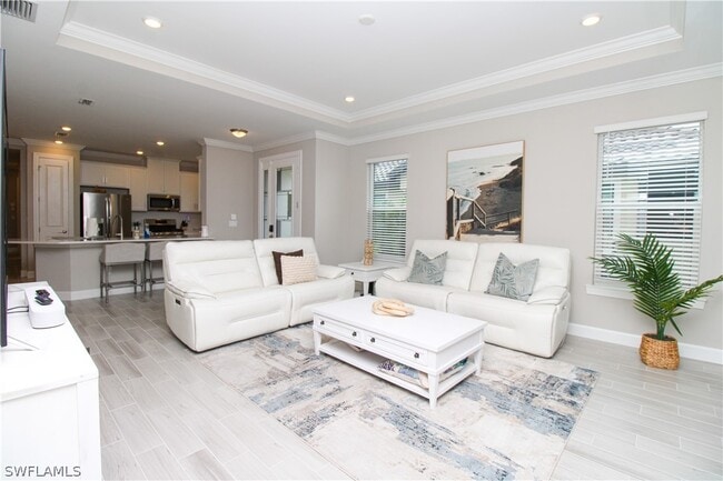 Building Photo - 15565 Vittorio St